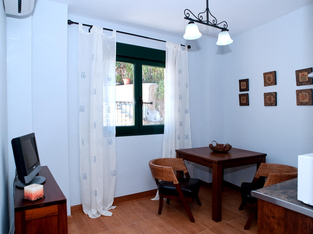 Apartamentos Rurales La Vera Харанділья-де-ла-Вера Номер фото